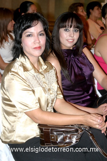 27072009 Miriam Ruiz y Patty, presentes en reciente evento.