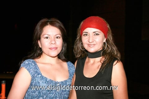 19072009 Lilia y Frida.