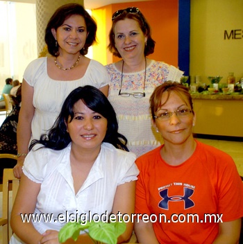 28072009 Amena convivencia. Yolanda de González, Dorita Ortiz de Granados, Coco Mata de Ortiz y Alejandra de Silva.