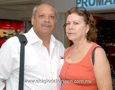 29072009 Martín Rodríguez y Guadalupe Martínez, viajaron a Chihuahua.
