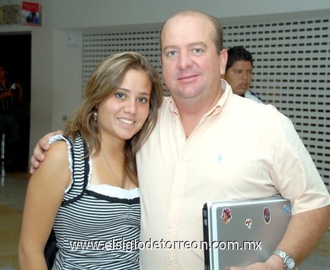 29072009 Paula y Daniel Ruiz, volaron al Distrito Federal.
