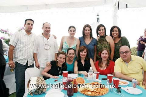 19072009 Lorena, Luly, Blanca, Claudia, Raúl, Bety, Georgina, Amanda, Vero, Honorio y Armando.