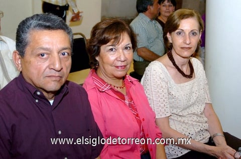 31072009 Heriberto Martínez, Magdalena Rueda e Hilda Patricia Pérez.