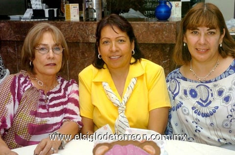 19072009 Verónica Estrada, Maribel de Román y Ana Lucía de Campillo.