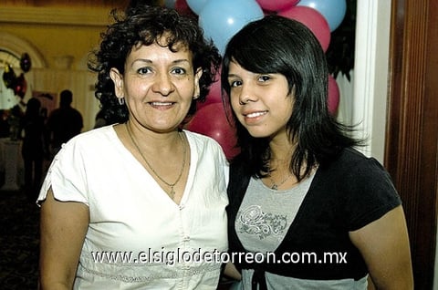 19072009 Sara Hernández de Mohr y Daniela Mohr.