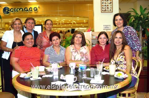 15082009 Disfrutando. Alicia, Alma Delia, Dypna, Fátima, Tensy, Cecy, Rocío, Coco y Lulú.