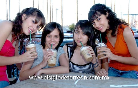 12082009 Laura del Río, Silvia Luna,Mariana Vázquez y Ana del Río