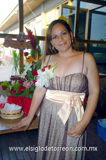 12082009 GuadalupeElenaAtayde Serrano, en su pasada despedida
de soltera.