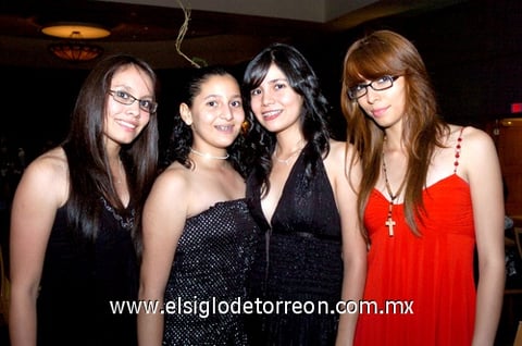 09082009 Andrea Luján, Ariadna Rosado, Ednita Rosado e Isabel Luján.