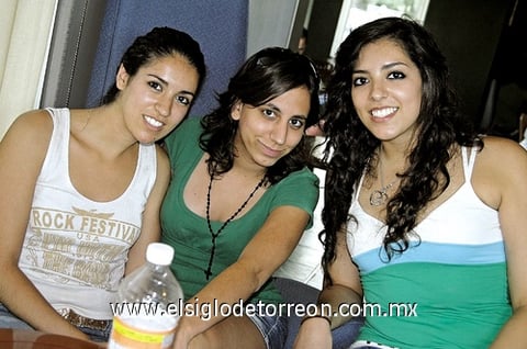 16082009 Salma Reza, Cristina Sarzag y Nadia Reza.