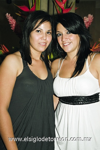 16082009 Lourdes Burgos y Linette Gotés.