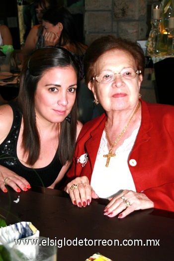 16082009 María Fernanda Garay de González y Abigaíl Muñoz de Ortiz.