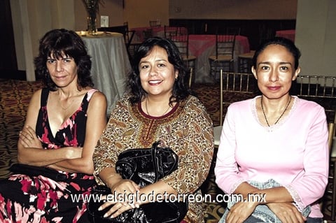 16082009 Susana Sanmiguel, Cecilia Obregón y Cristina Obregón.