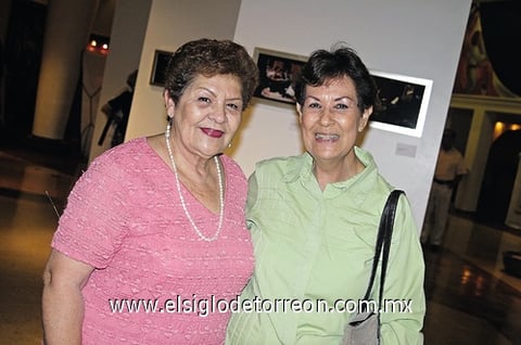 16082009 Mary Bassol de Canales y Amelia Perches de Barraza.