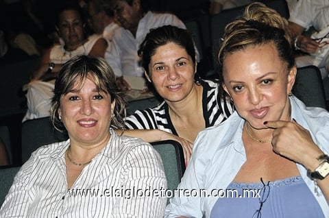 16082009 Ana Zúñiga, Pily Perea y Rocío Verdejo.