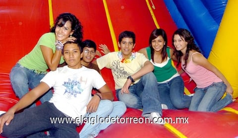20082009 Alejandrina, Eduardo, Scarlett, Érick, Ilse y Ernesto.