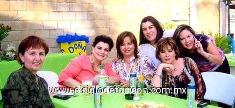 27082009 Norma Venegas, Rosina Rodríguez, Milagros del Carmen Lomelí, María Elba Rodríguez, Birina Rodríguez y Miriam Rodríguez.