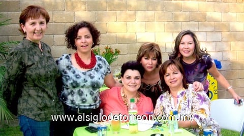 20082009 Milagros del Carmen Lomelí Montes, en su cumpleaños junto a sus amigas: Norma Venegas, Silvia Lomelí, Rosina de Rodríguez, Birina Rodríguez y Miriam.