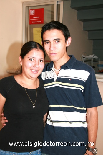 31082009 Ana Valenzuela y Gabriel García.