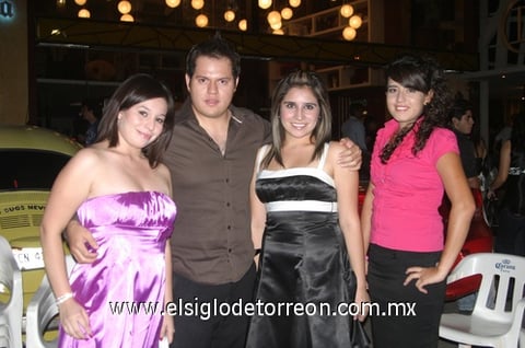 31082009 Karen Hernández, Rogelio Berástegui, Lorena de la Torre y Evelyn Martínez.