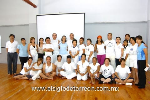 29082009 Primer módulo de diplomado de yoga, a cargo de la Gran Fraternidad Universal.