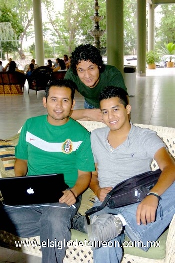 23082009 Oliver Maldonado, Hugo García y Daniel Rodríguez.