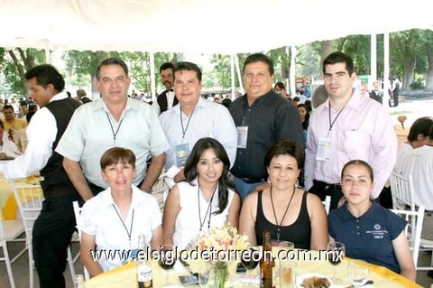 23082009 Elías Lozano, Érick Reuter, Javier Carbajal, Jaime Valdepeñas, Lavi Valdepeñas, Magdalena de Reuter, Denisse Valdez y Paty de Valdepeñas.