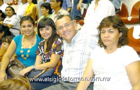 23082009 Rosa, Lily, Pepe y Yola.