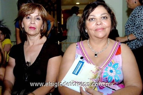 23082009 Alicia Reyes de Maycotte y Nora Lucía Chávez de Venegas.