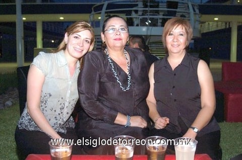 23082009 Iris, Gaby y Martha.