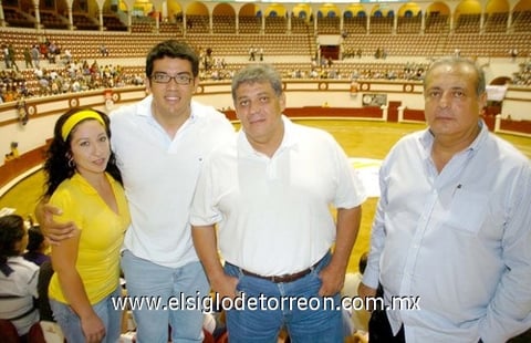 23082009 Clara Luisa de Vázquez, José Juan Vázquez, Eduardo y Salvador Ganem.