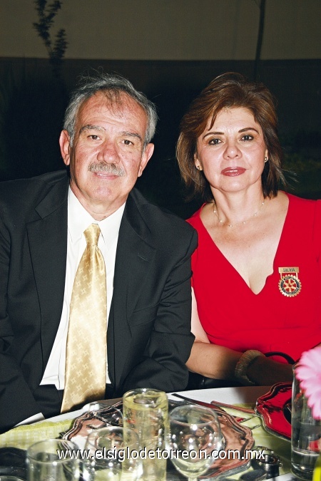 REUNIÓN José Alfonso Dávila y Silvia González de Dávila.