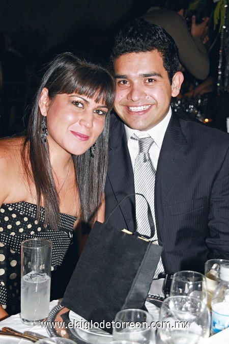 EN LA BODA DE ESTEFANÍA Y SERGIO Mariel Román y Roberto Ayala, acompañando a sus mejores amigos, en tan importante acontecimiento.