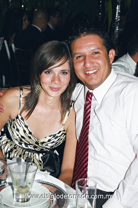 ACUDEN A RECEPCIÓN Bárbara yAntonio, fueron captados en reciente celebración nupcial.