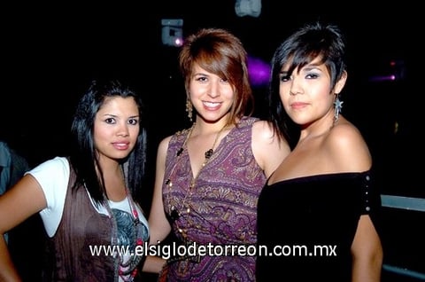 30082009 Jennis Salas, Ana Gutiérrez y Marlén Marentes.