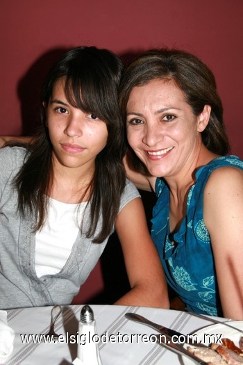 30082009 Renata Chapa y Renata Muñoz.