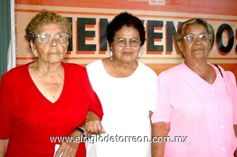 30082009 Asistentes. Bertha Flores, Natividad Gael, Leonor Moreno, Luciana y Elvia Sánchez.