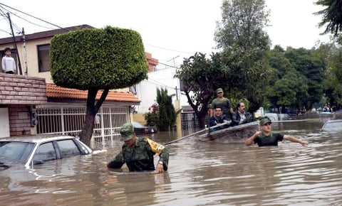 El pronóstico de la Conagua apunta a que hay un 80% de posibilidades de nuevas precipitaciones que serán 'fuertes' o 'localmente intensas' además de en el centro del país, en el este, sur y sudeste por un frente de bajas presiones que está sobre el territorio.