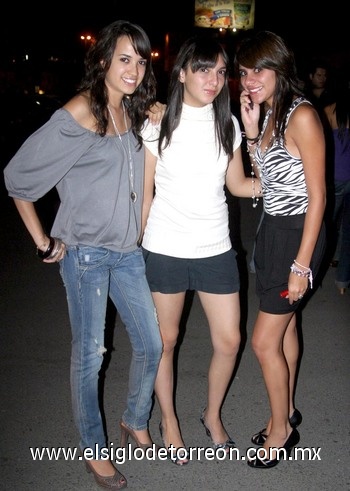 01092009 Lily Berna, Daniela Meléndez y Denisse Valdemar.