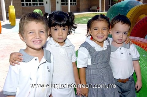 01092009 Jaafar, María José, Giuliana y Adrián.