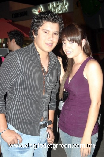 01092009 Alejandro Barajas y Sandra Calderón.