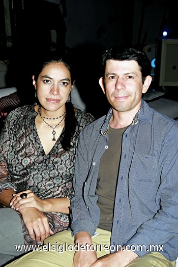 06092009 Adriana Gallegos y Alejandro Figueroa.