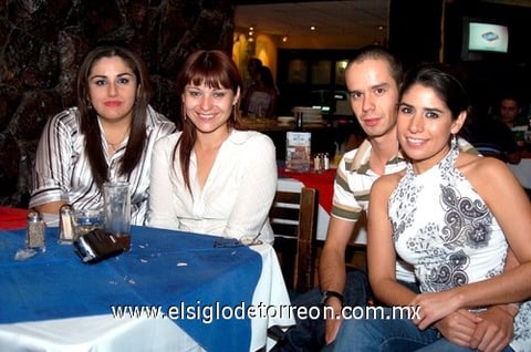 01092009 Carla Moreno, Karla Estrello, Carlos Fernández y Claudia Rico.