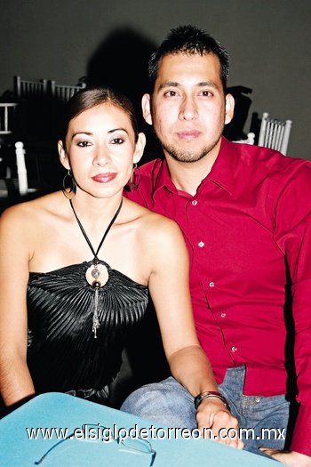 06092009 Rosario Laborico y Víctor Hugo Martínez.