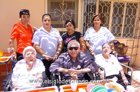 07092009 Isabel, José, Elvia, Claudia, Alejandra, Cecy y Elena.