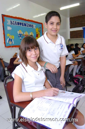 05092009 Ilse Navarro, Mildred Campos y Melisa Herrera.