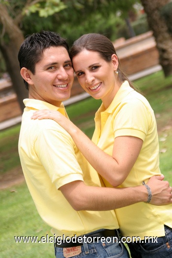 05092009 Raúl Mario Rivelino González Varela y Catherine Marie Plouin Arredondo.
