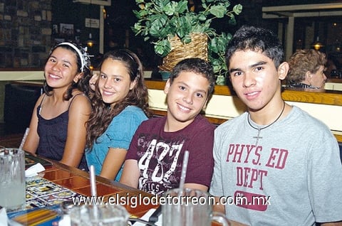 07092009 Samy, Lalith, Lalo y Alejandro.