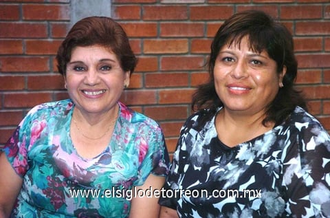 05092009 Juanita Estrada de García y Ángela Morales Espino.