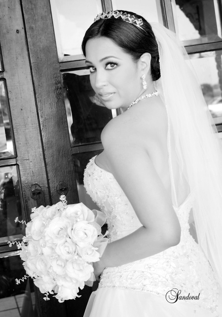 Srita. Luz Adriana García, el día de su boda con el Sr. Salvador Rodríguez López.


Sandoval Fotografía